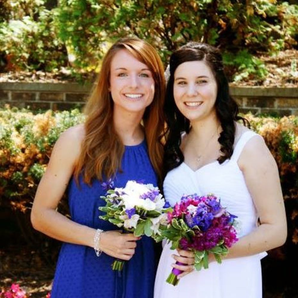 Meet your Posher, Caitlin